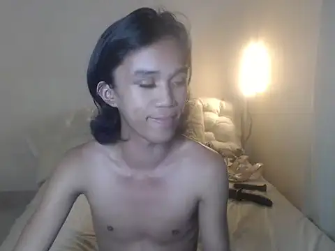 urnaughty_paul live cam on StripChat