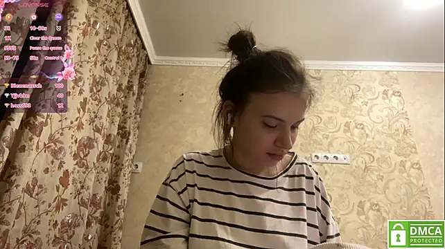CeyaLier live cam on StripChat