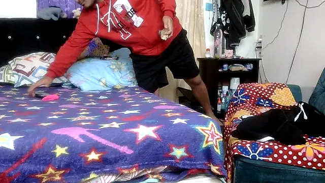 Boycuriousxxx