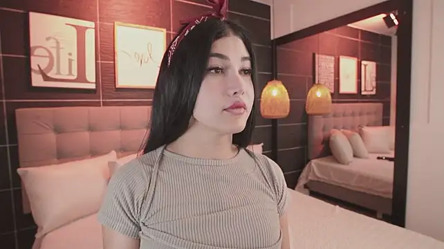 BellaLatinaTS webcam