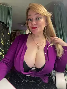 Sweet-blonde