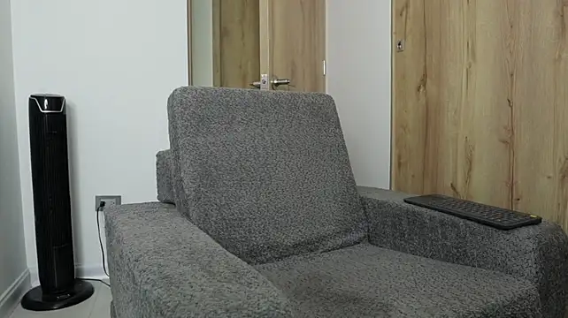 maximo_dominic (M young) - cum show