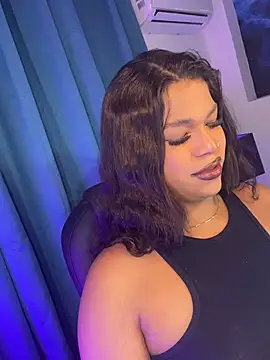 Keira_Fox31 live sex cam