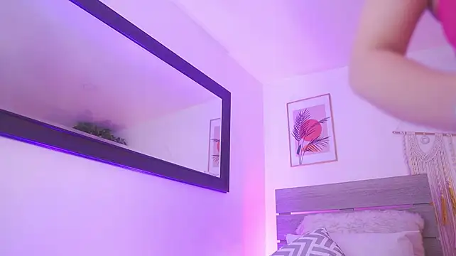 Eyleen_24 webcam