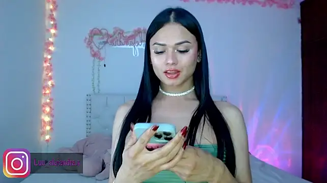 alee_lenoxx webcam