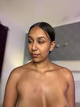 MiilaBlake live cam on StripChat