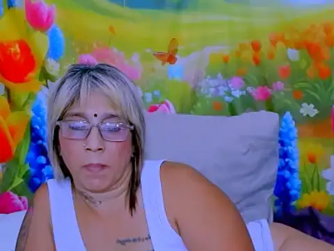 indianroxy webcam