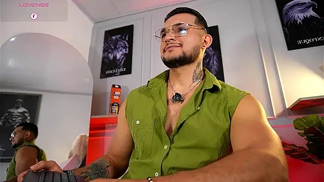 Marco_Vega live sex cam