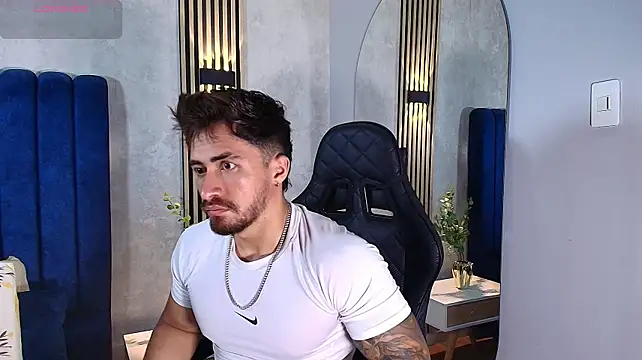Brad_Summer live sex cam