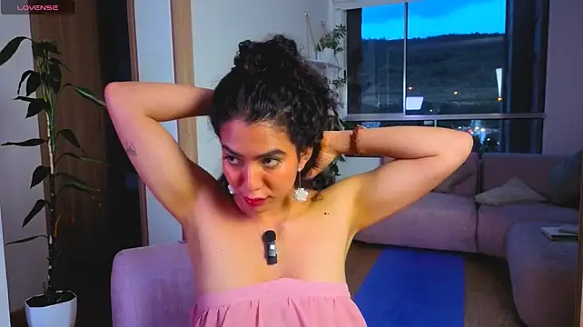 AlizPerroni02 webcam