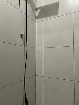 Irresistible37 webcam