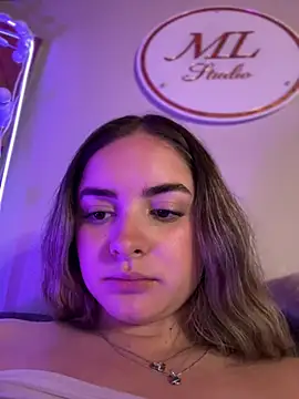 imlindapink live cam on StripChat