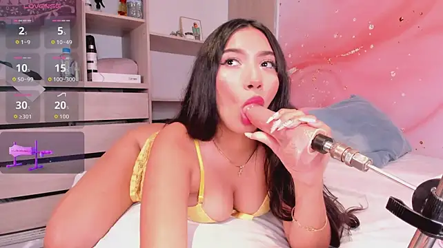 Sofi_Velvett webcam