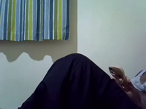 CURVY-CORAZZON 🕜 online cam
