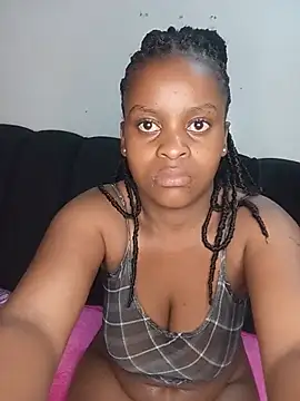 Lilshawrie21 webcam