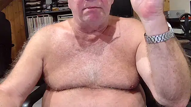 biggandybig live cam on StripChat
