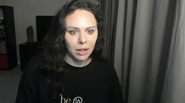 MollyCheiz webcam