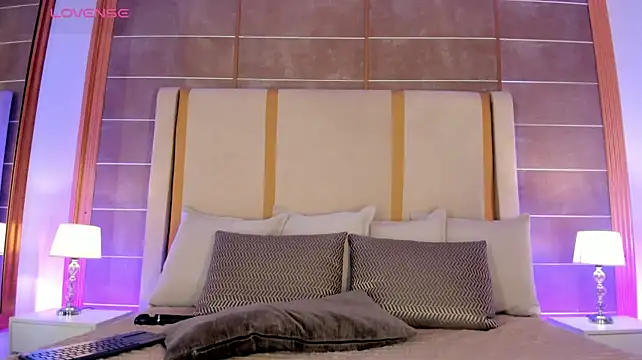 GretaVelvet webcam