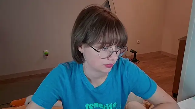 ExitedTroth webcam