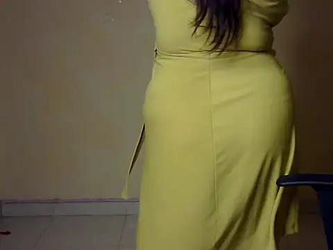 Gujjugirl08 webcam