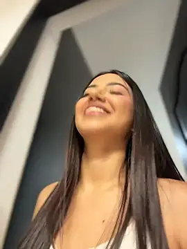 GoodGirlGoneBack webcam