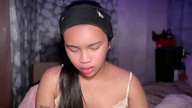 Exotic_alyssa69 live sex cam