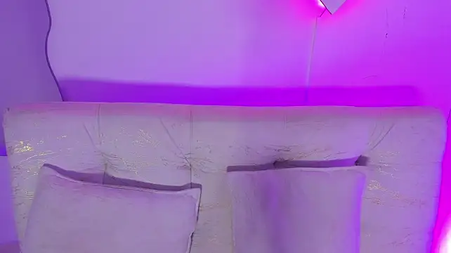 LiaCampbell_ webcam