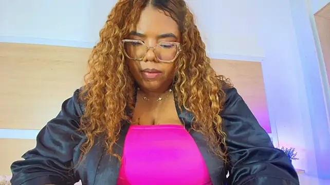 Your_big_ebony_goddness webcam