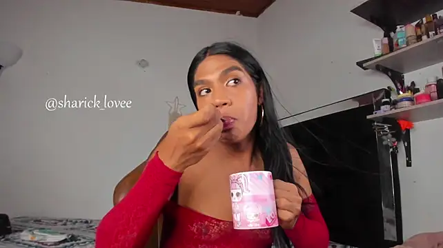Sharicklovee live cam on StripChat