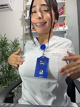 MiaCamille_ webcam