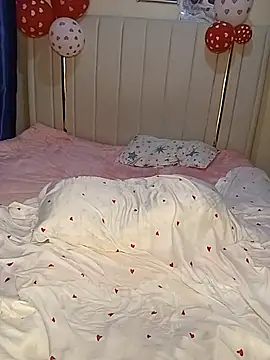 Missvee44 live cam on StripChat