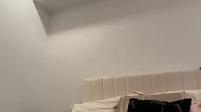 TaylorxViolet webcam