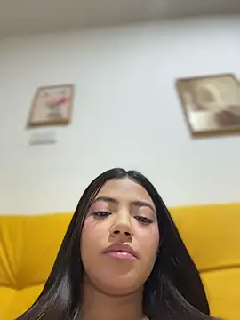GoodGirlGoneBack webcam