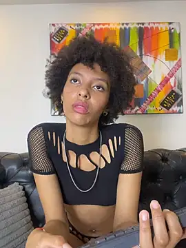 Kiara_Kamau_XXX live webcam