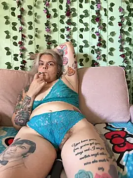 CherryBombBomb webcam