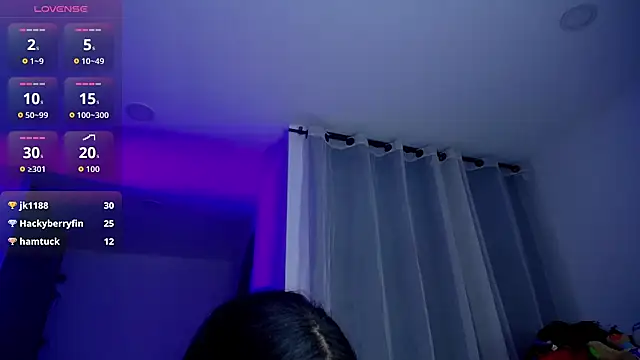 Leslie_Bussh_ live cam on StripChat