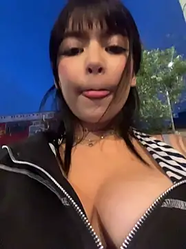 Peachy_x live cam on StripChat