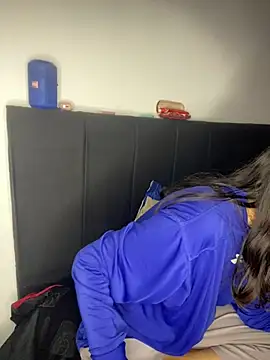hotwife26 webcam