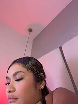 Kendall__evanss live cam on StripChat