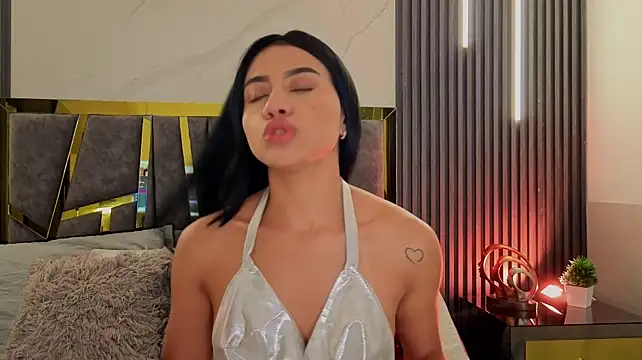 ScarletTorres live cam on StripChat