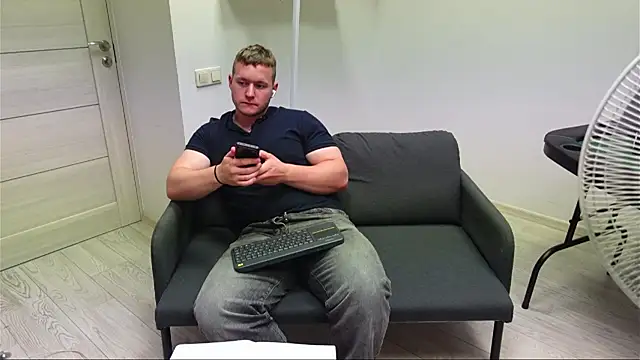 Richard_Dullas live cam on StripChat