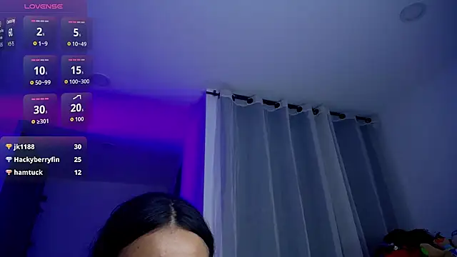 Leslie_Bussh_ live cam on StripChat