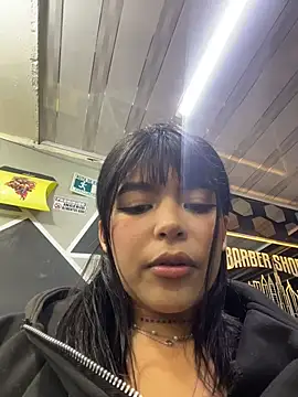 Peachy_x live cam on StripChat