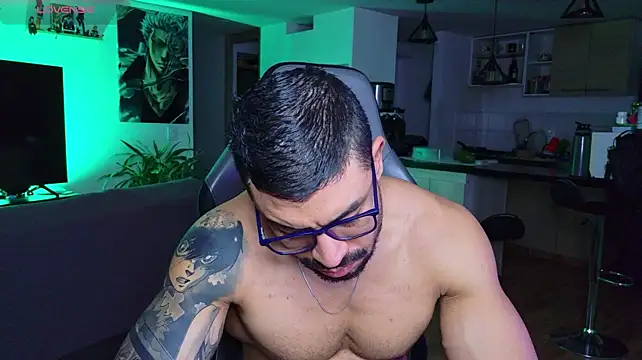 Michael_Diamond live cam on StripChat