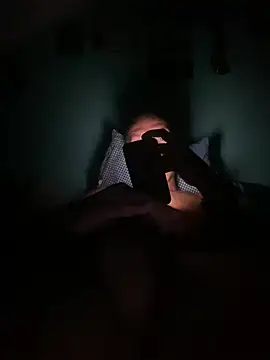 Piotrek3Ckity live cam on StripChat