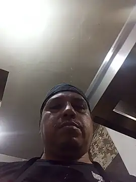 Vulckano43 live cam on StripChat
