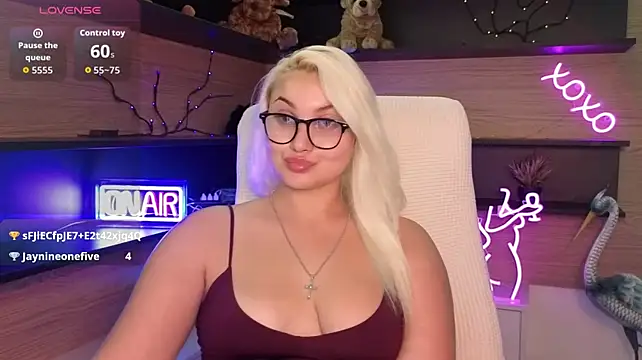 adrelaxina live cam on StripChat