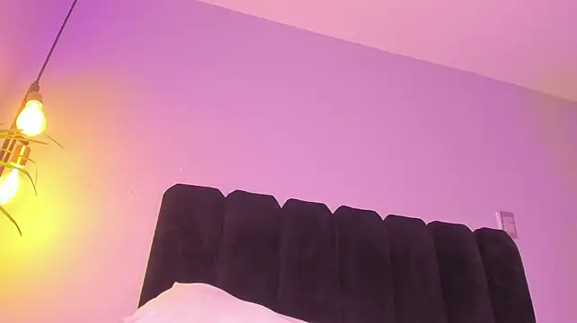 PeytonRouse1 live cam on StripChat