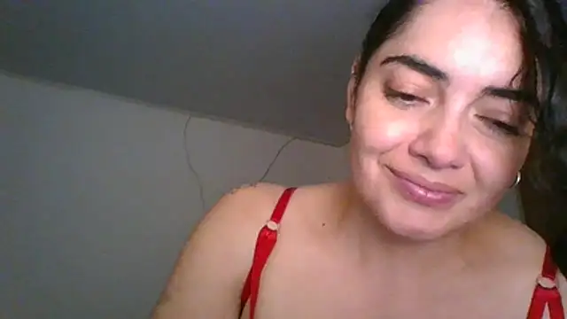 Demeter_1998 live cam on StripChat