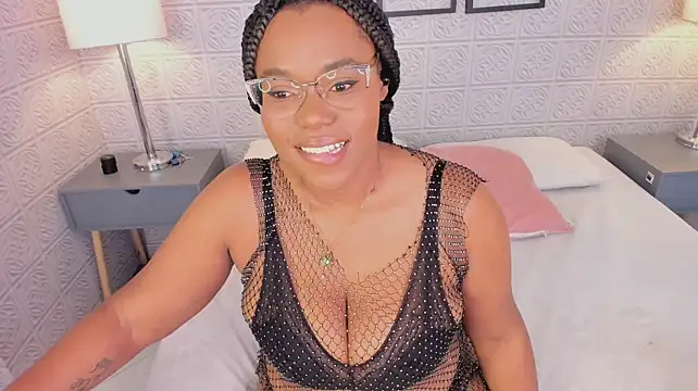 Makena_gh live cam on StripChat
